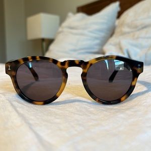 Illesteva Leonard Sunglasses w box, tortoise shell, gently used/great condition
